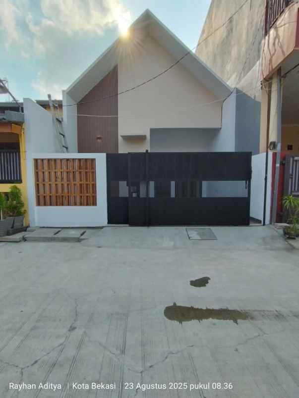 jual rumah moderen di taman wisma asri bekasi c0699