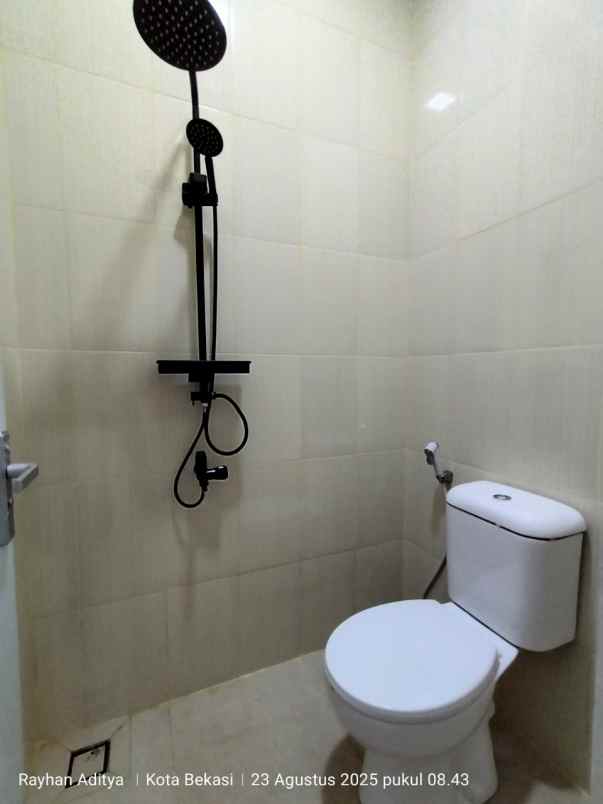 jual rumah moderen di taman wisma asri bekasi c0699