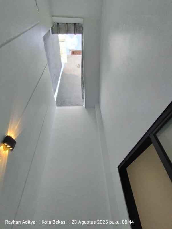 jual rumah moderen di taman wisma asri bekasi c0699