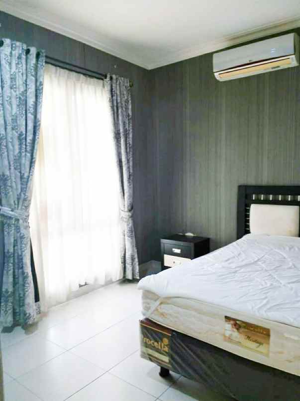 jual rumah siap huni kota wisata cibubur