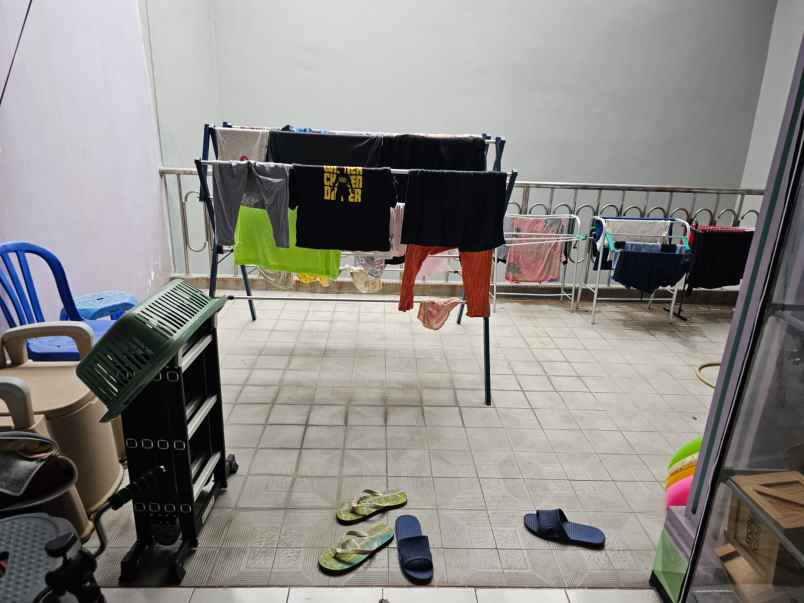 jual rumah taman palem lestari jak bar