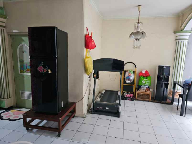 jual rumah taman palem lestari jak bar