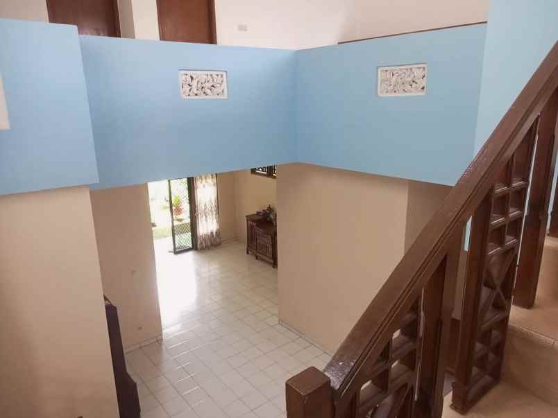 jual rumah tinggal 2 lantai di pondok pucung
