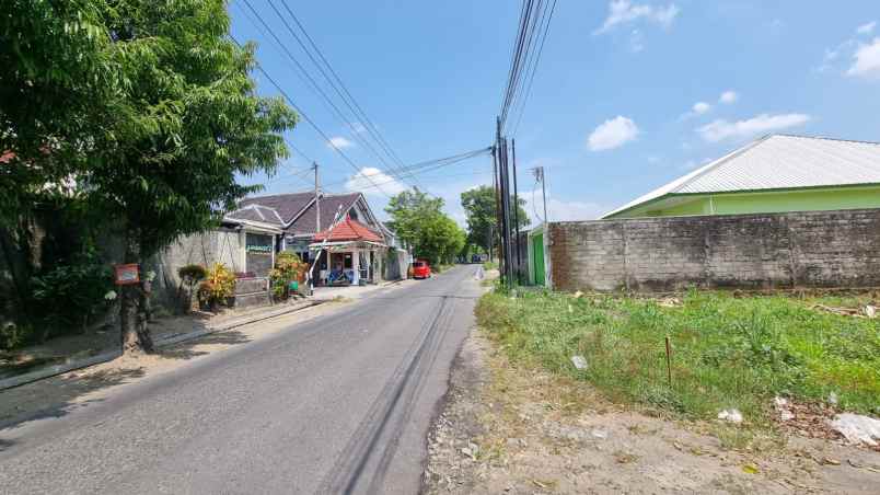 jual tanah bagus dekat ugm shm ready posisi hook