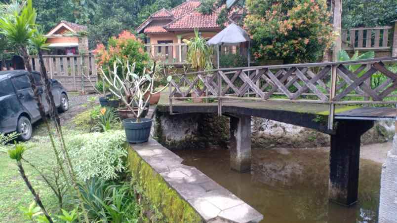 jual villa daerah wisata kuningan jawa barat
