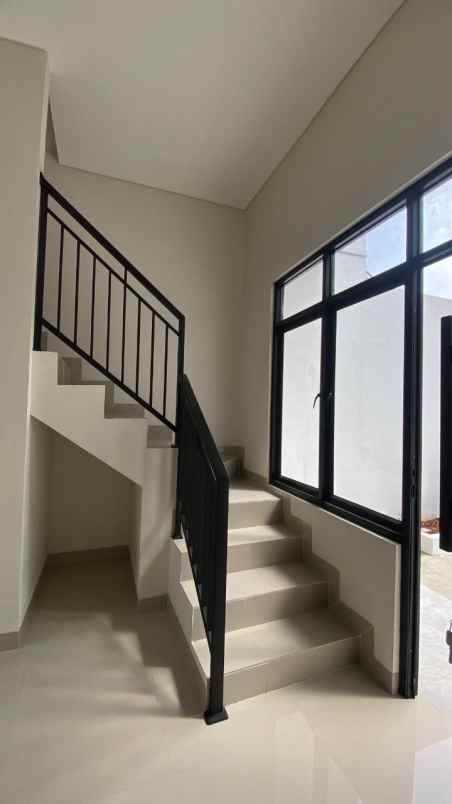 kencana rumah 2 lantai di pondok gede