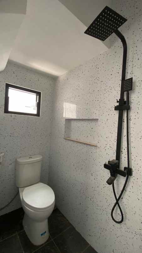 kencana rumah 2 lantai di pondok gede