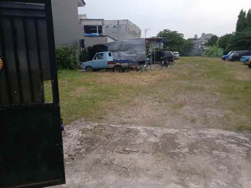 lahan sudah dipagar tembok keliling dalam perumahan