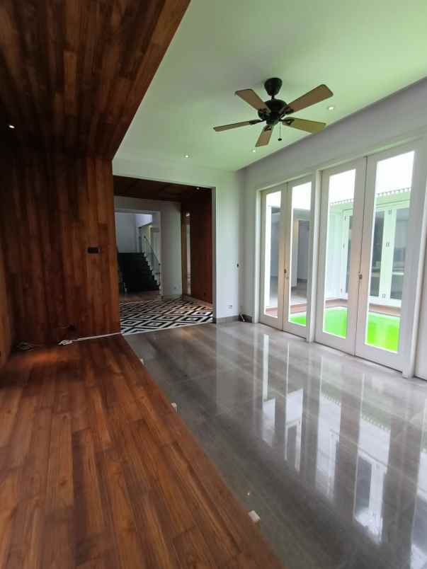 luxury house near from permata hijau kebayoran lama