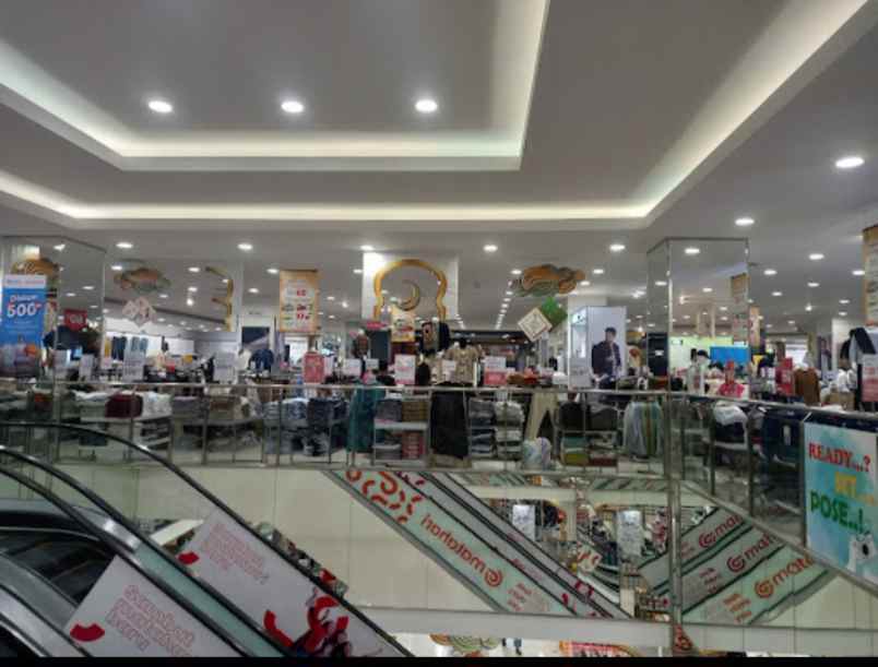 mall di tengah kota bandung