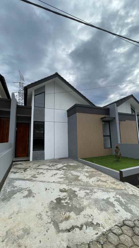 model scandinavian dekat sts type 45 77