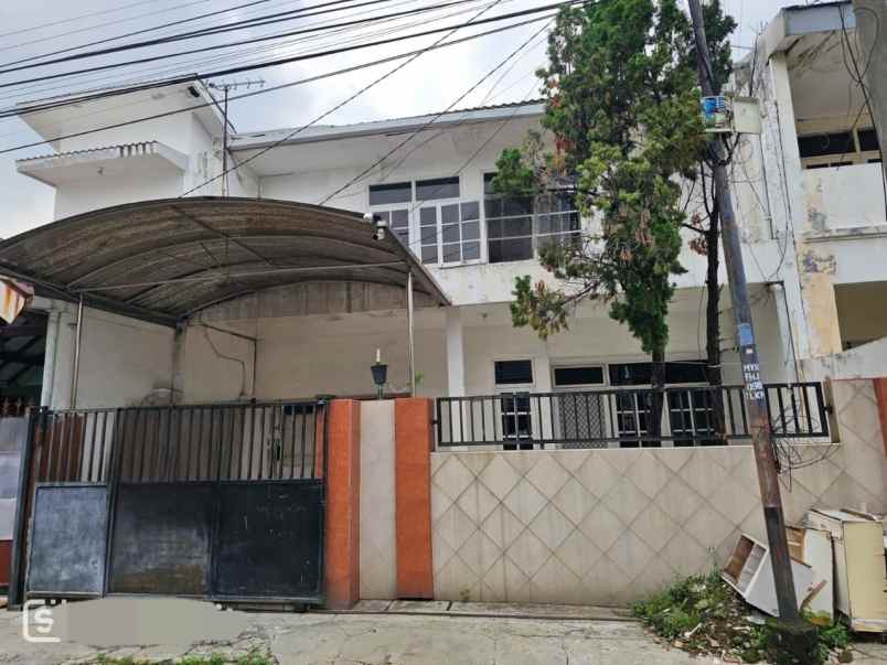 murah rumah lebar 8 nginden intan 2 lantai harga 1m an