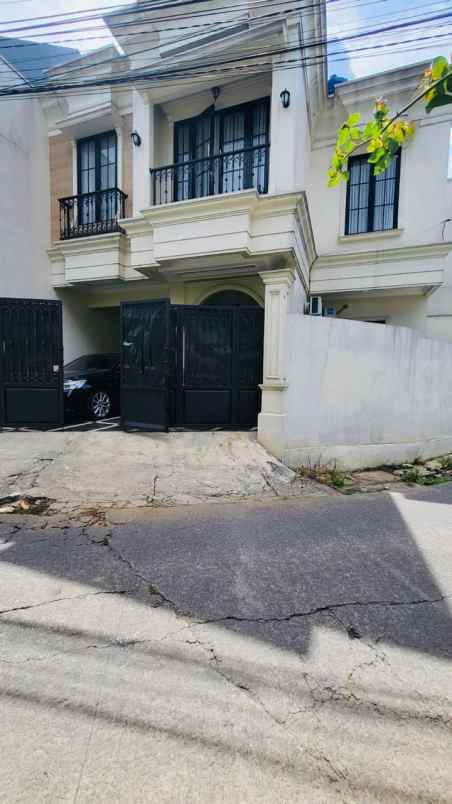 over kredit 120jt rumah 2 lantai di dekat gdc depok