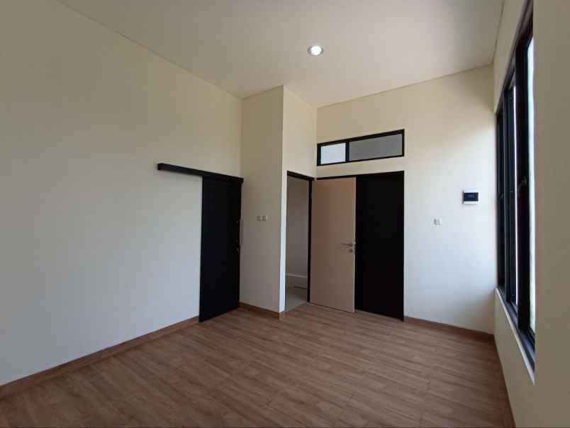 rg rumah 2 lantai dekat gt jakasampurna