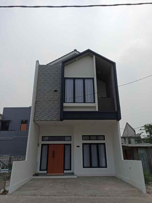 rg rumah 2 lantai dekat gt jakasampurna