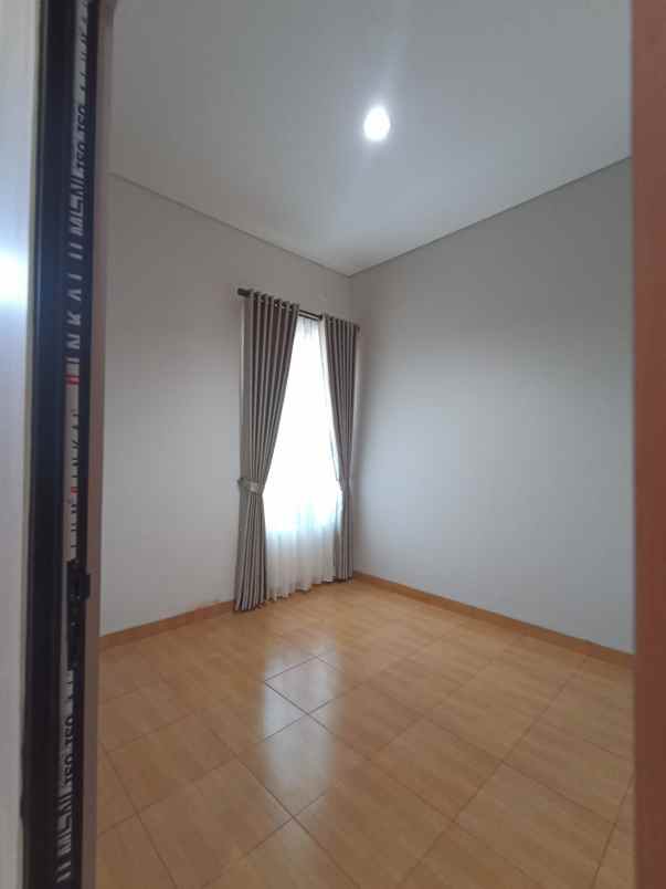 rg rumah 2 lantai dekat gt jakasampurna