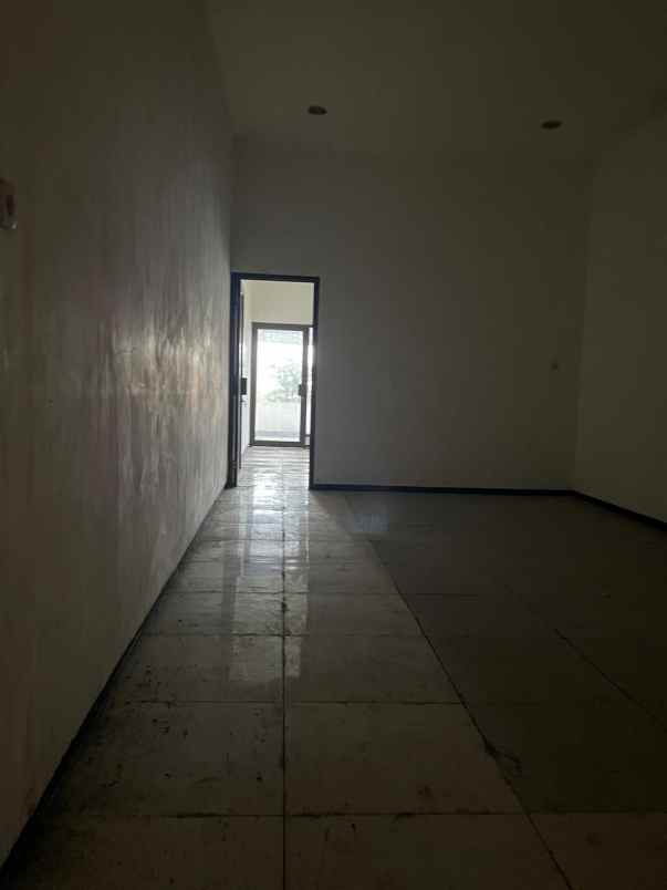 ruko 2 lt jln tidar seberang bank bca min 2 th
