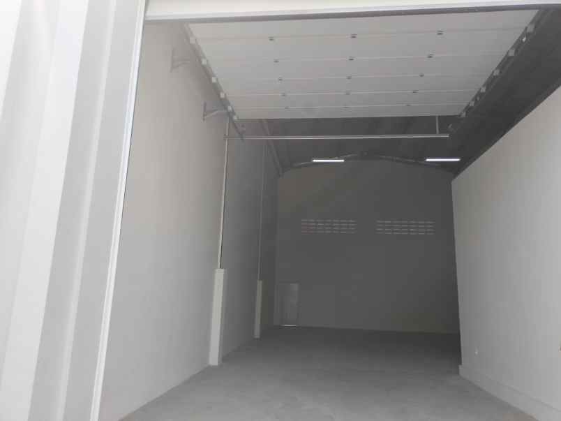 ruko gudang kantor tanjung pura karawang