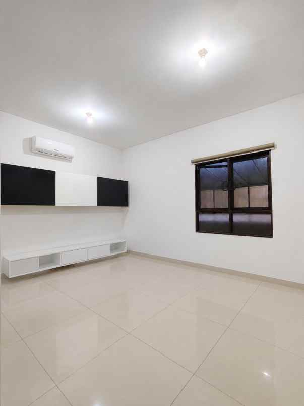 rumah 198m cluster lantana jgc jakarta garden city