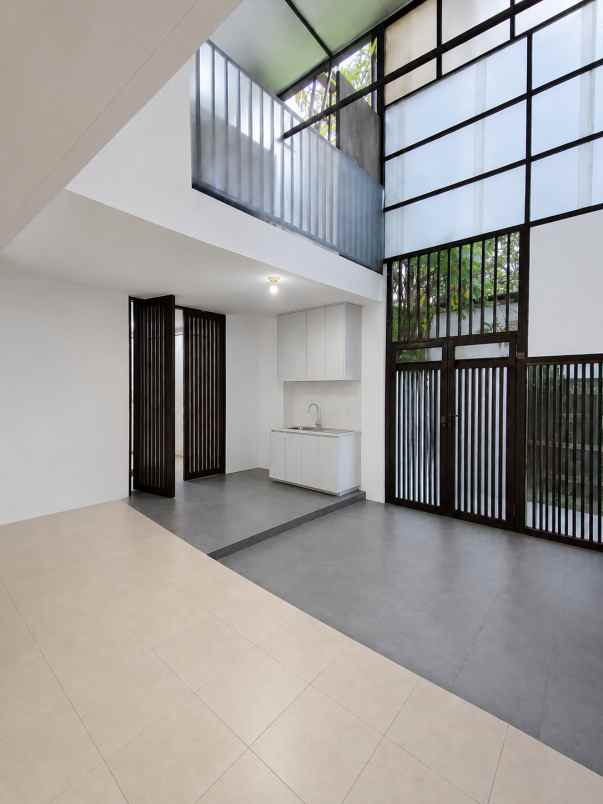 rumah 198m cluster lantana jgc jakarta garden city