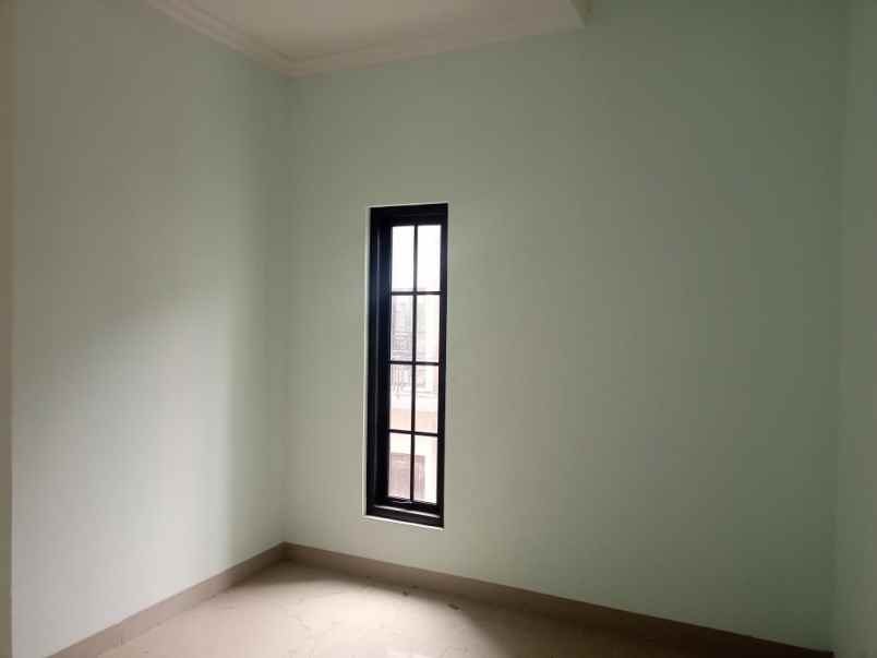 rumah 2 lantai dekat tol cijago dan tol jagorawi