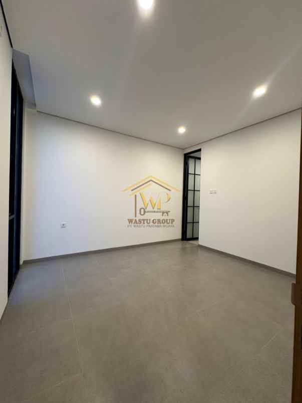 rumah 2 lantai di jalan palagan sleman