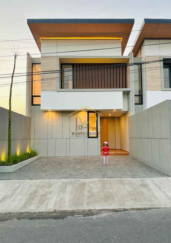 rumah 2 lantai di jalan palagan sleman