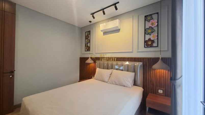rumah 2 lantai di maguwoharjo full furnished