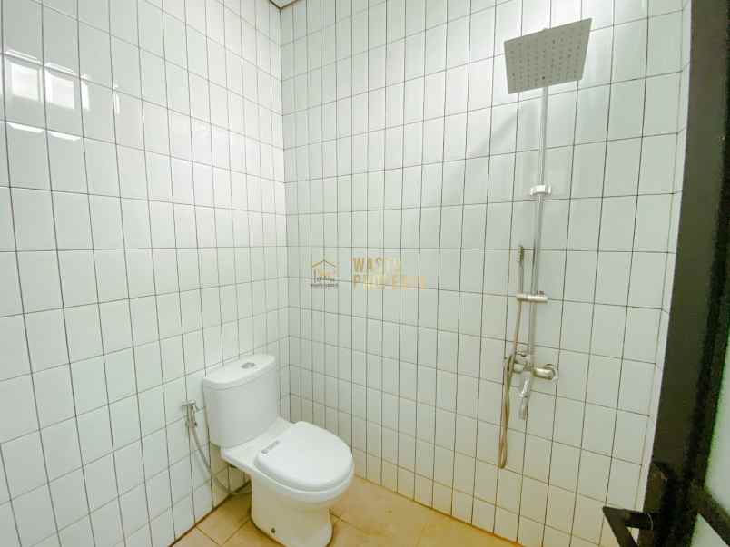 rumah 2 lantai full furnished di palagan sleman