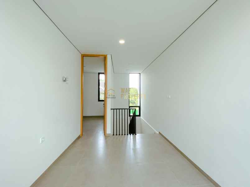 rumah 2 lantai full furnished di palagan sleman