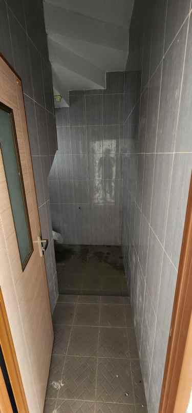 rumah 2 lantai tanpa dp di samping citra raya