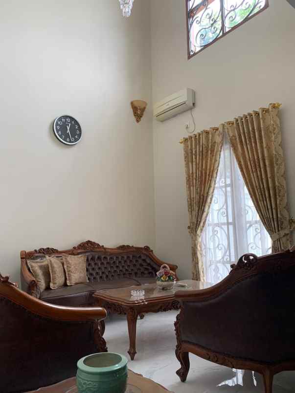 rumah bagus minimalis di cipete selatan