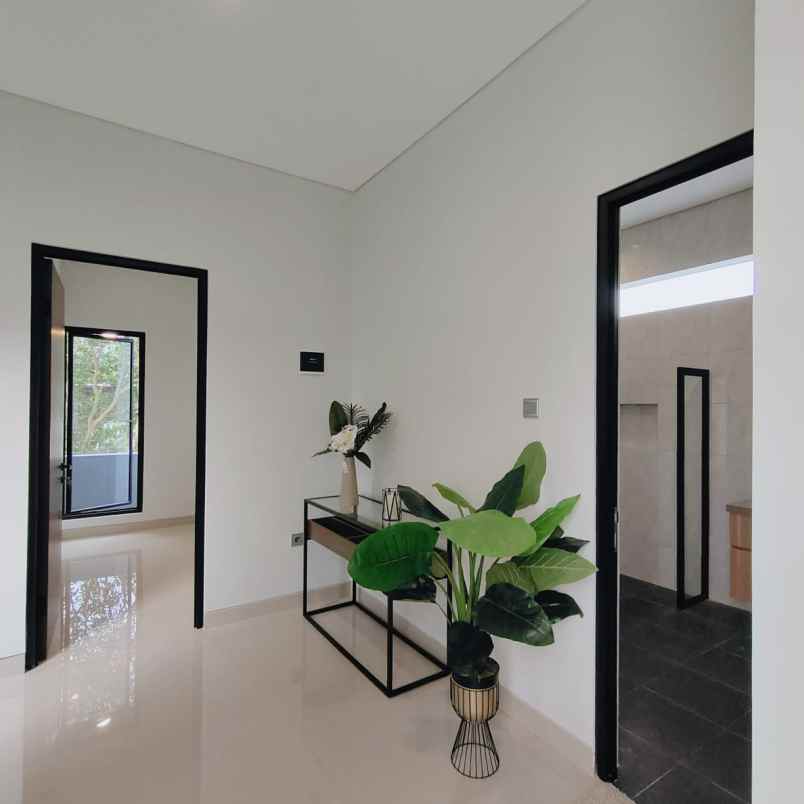 rumah baru dalam komplek bsd kencanaloka