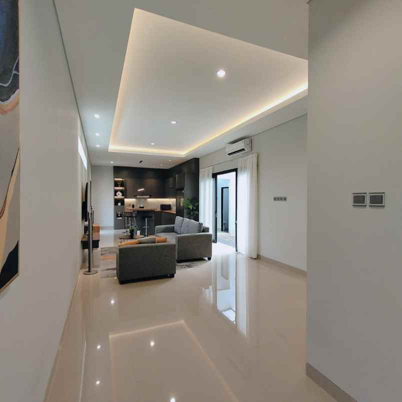 rumah baru dalam komplek bsd kencanaloka