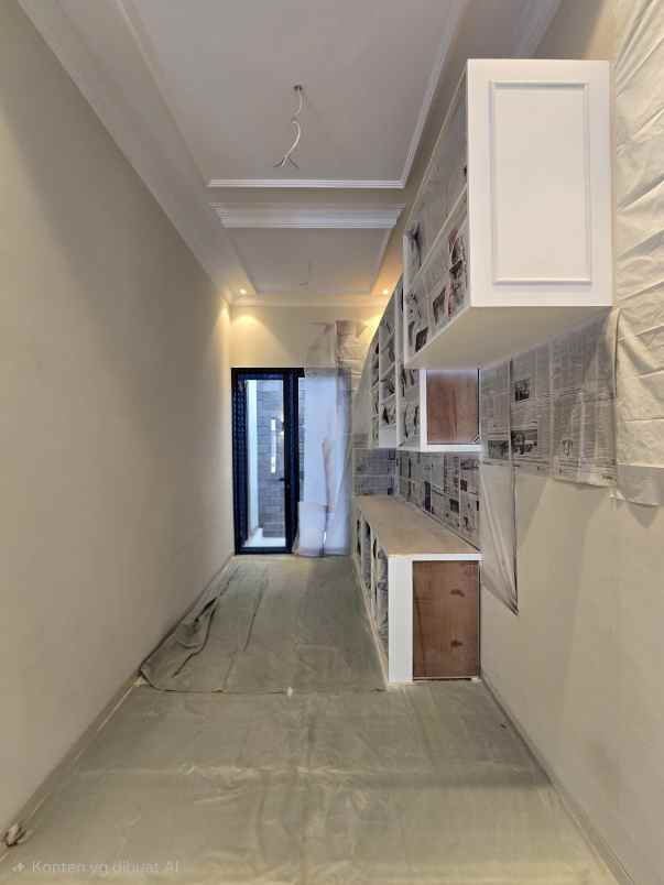 rumah baru dalam komplek dengan akses jalan lebar