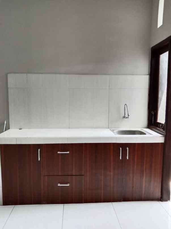 rumah baru diabianbase kapal mengwi deket ke canggu