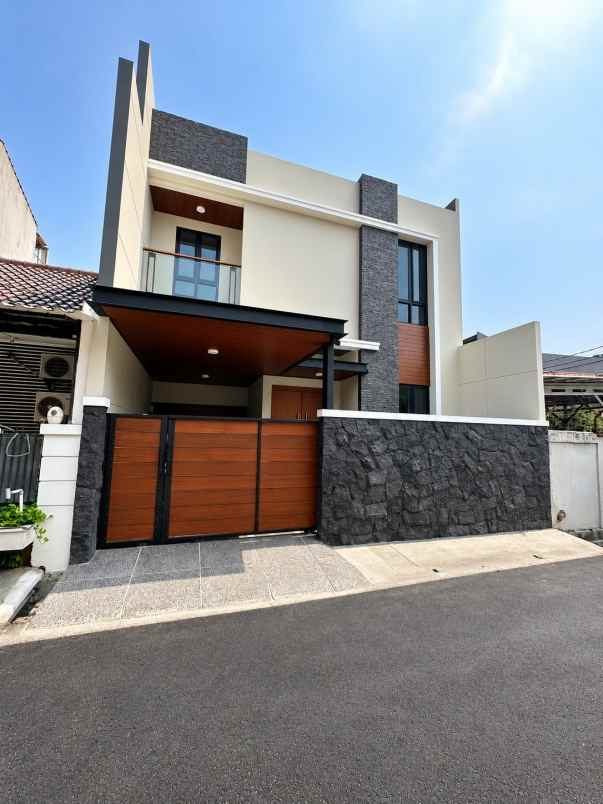 rumah baru kompleks rawamangun jakarta timur 5kt