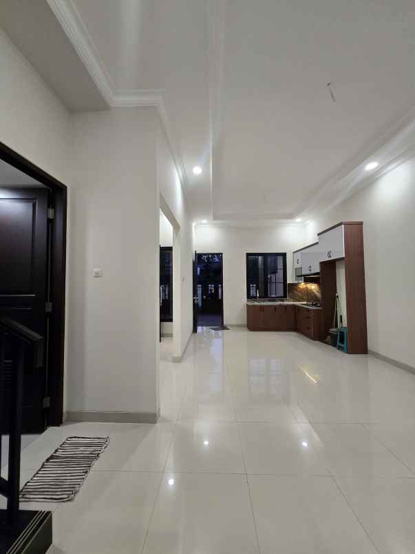 rumah baru non komplek lokasi strategis siap huni