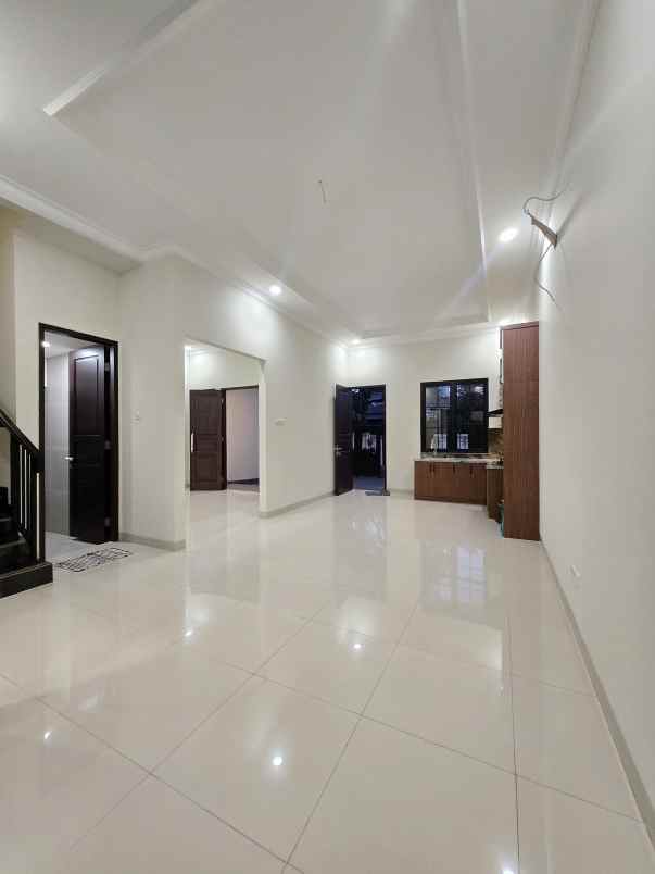 rumah baru non komplek lokasi strategis siap huni