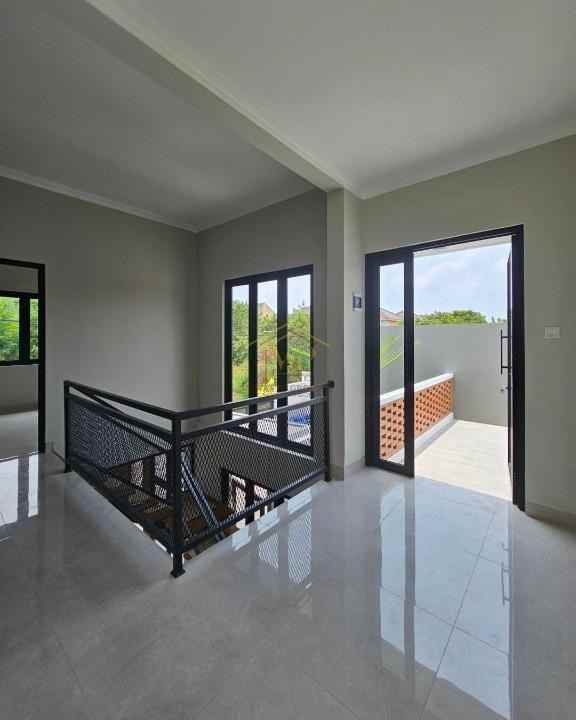 rumah baru siap huni 16 menit ke kampus ugm di ngaglik