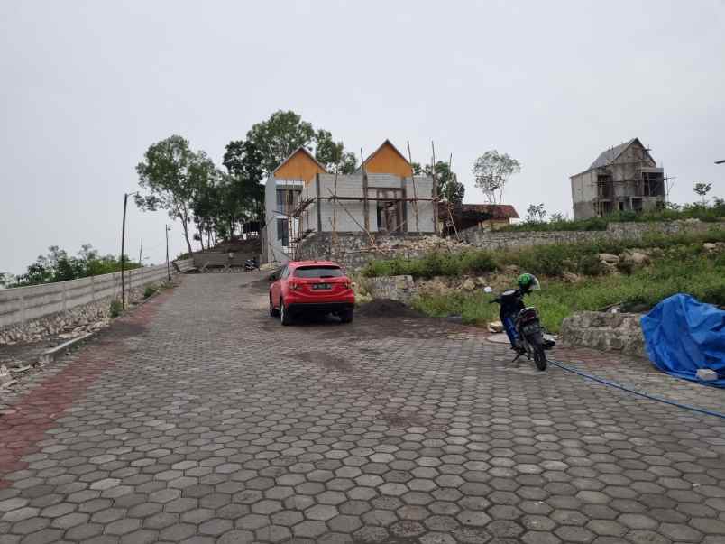 rumah cantik 2 lantai di gamping sleman view cantik