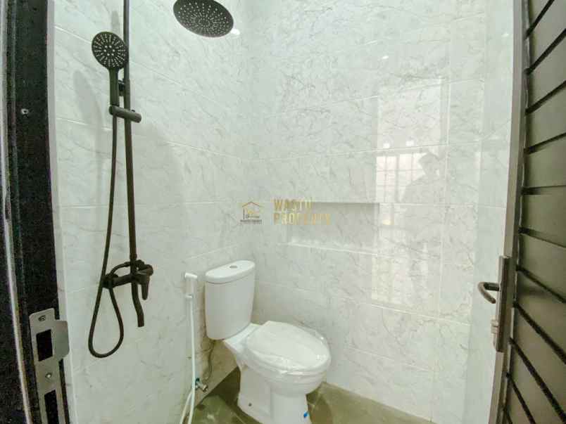 rumah cantik posisi hook di ngaglik sleman