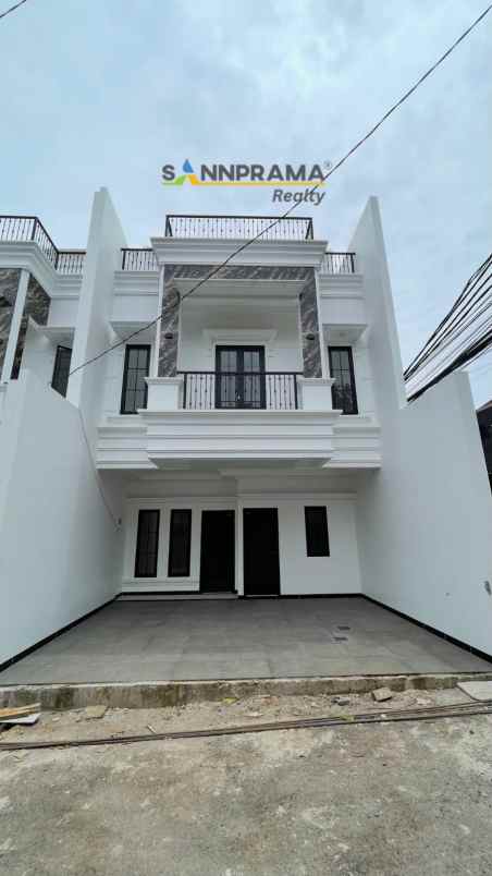 rumah cluster 2 5 lantai kebagusan jakarta selatan