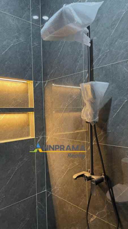 rumah cluster 2 5 lantai kebagusan jakarta selatan