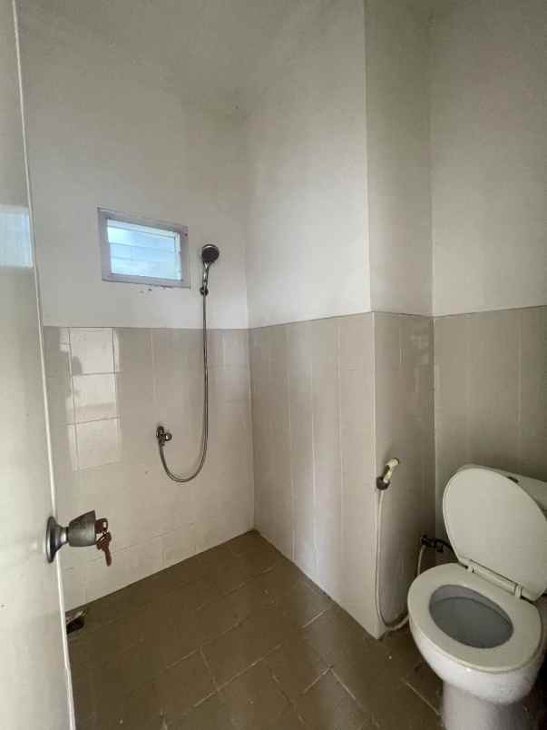 rumah dekat pintu tol jatiasih di jatiasih bekasi