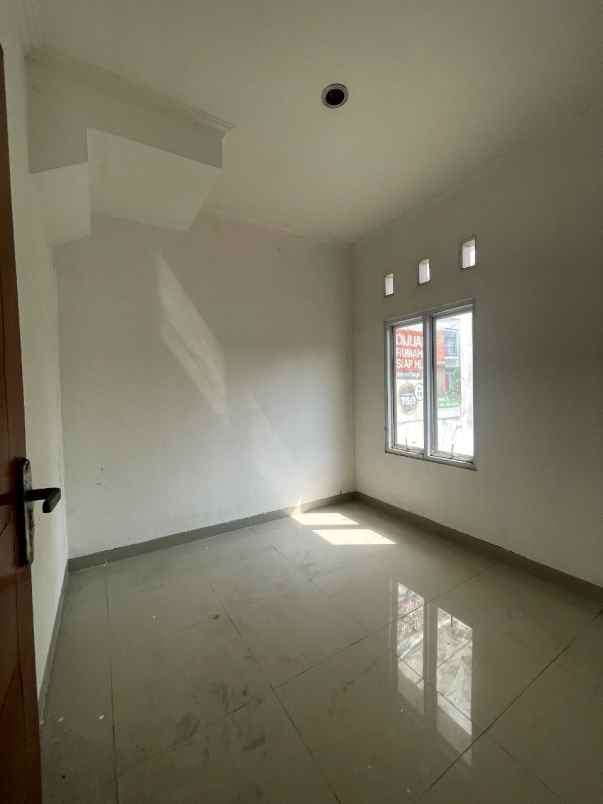 rumah dekat pintu tol jatiasih di jatiasih bekasi