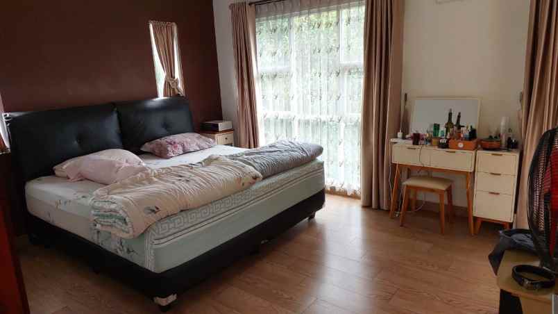 rumah di giriloka bsd