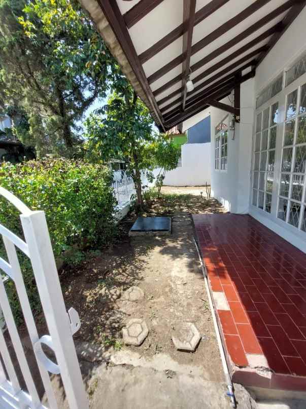 rumah di sewakan komplek arcamanik kota bandung