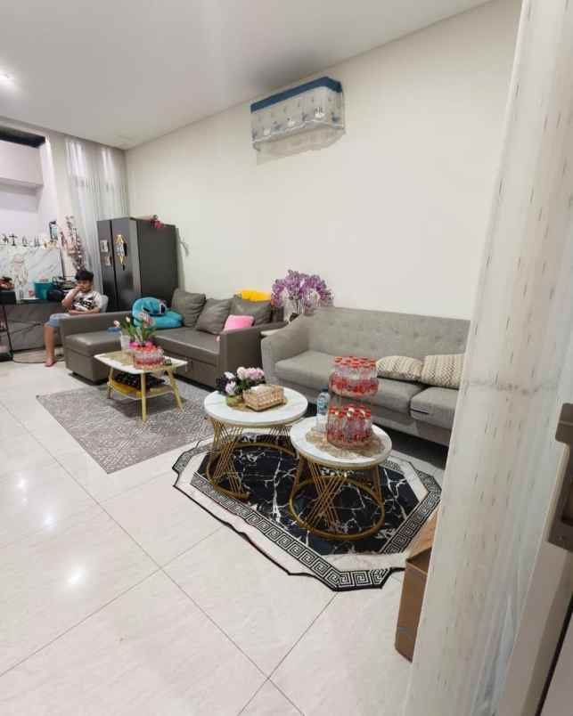 rumah dijual grand pakuwon tandes surabaya barat