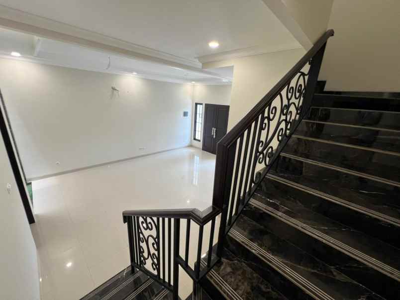rumah duren sawit mewah harga murah